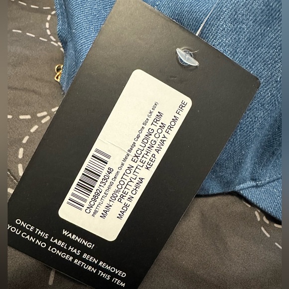 Denim Oval Metal Badge Cap - Picture 3 of 4